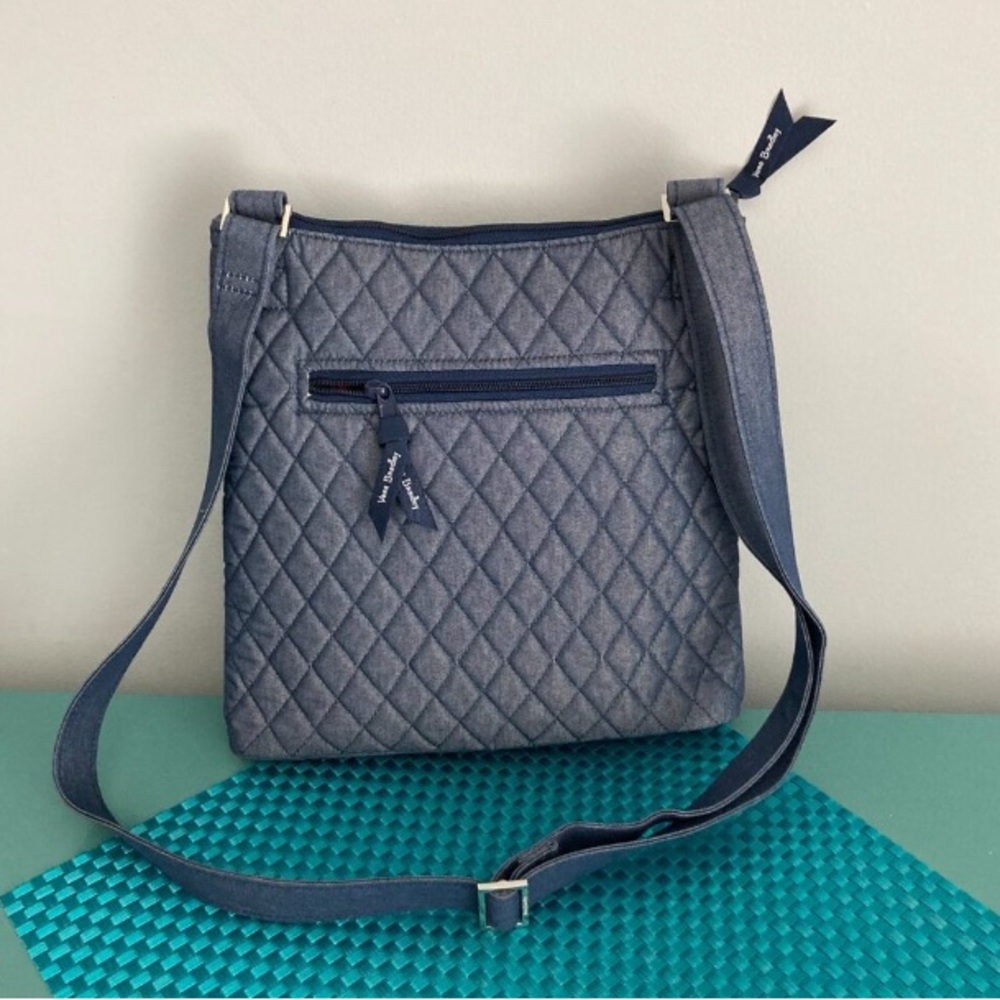 Vera Bradley NWOT Hipster Crossbody Moonlight Denim Blue Quilted  Bag. - Picture 2 of 12